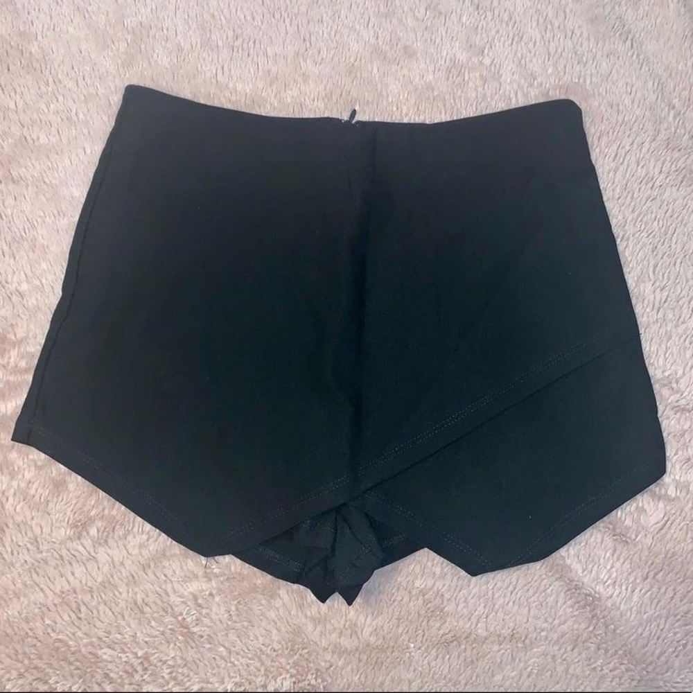Black Envelope Skort